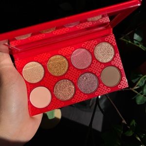 MAC New Year Shine Eye Shadow Palette